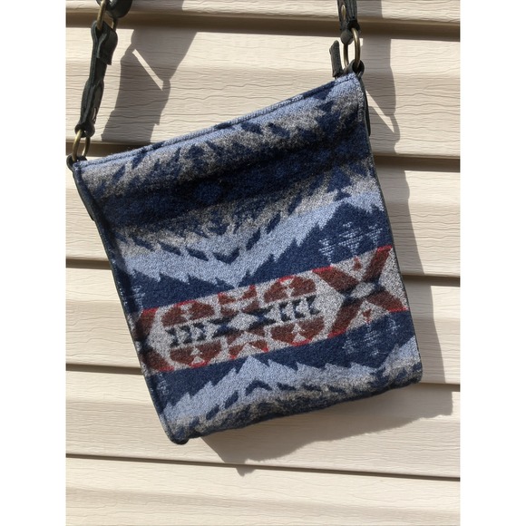 Pendleton Crossbody Small Wool Purse Satchel Handbag Wallet Aztec Blue - Picture 1 of 9